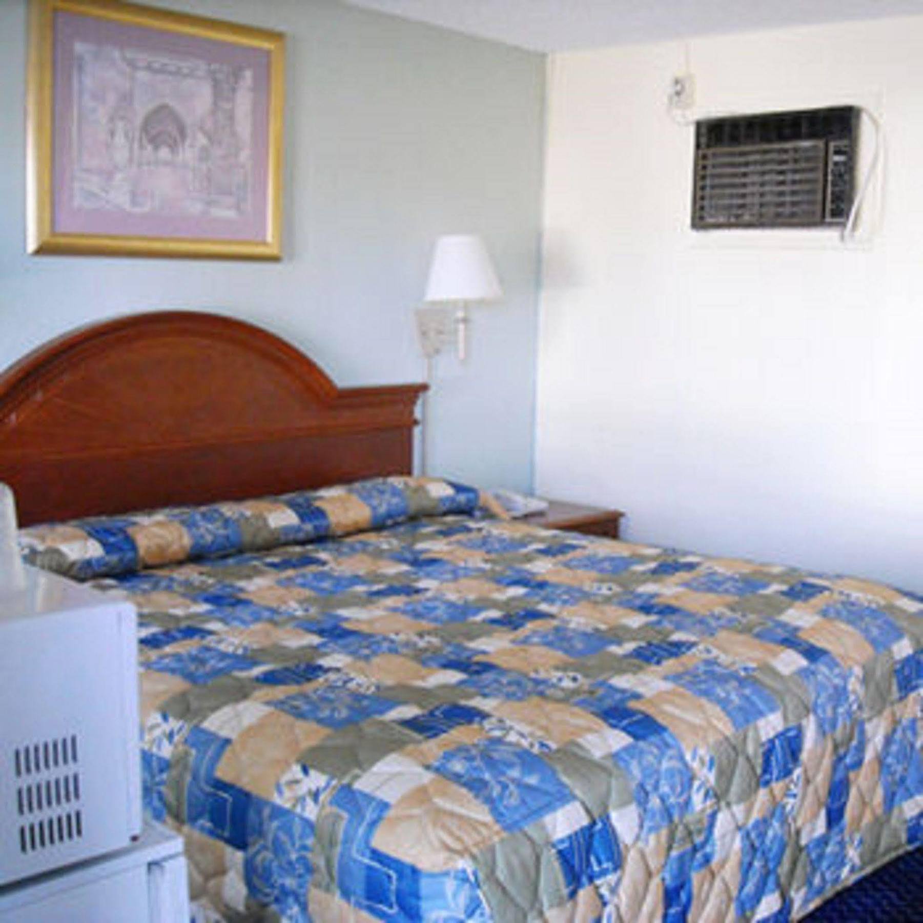 Whispering Pines Motel - แอชวิลล์ ห้อง รูปภาพ